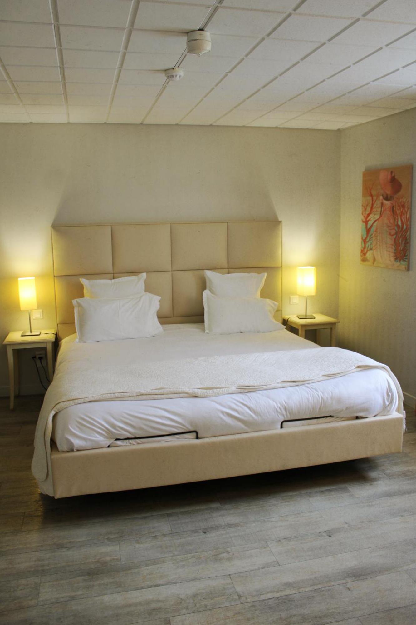 Auberge Du Lac, Sure Hotel Collection By Best Western เมส์นิล-แซ็งต์-แปร์ ภายนอก รูปภาพ