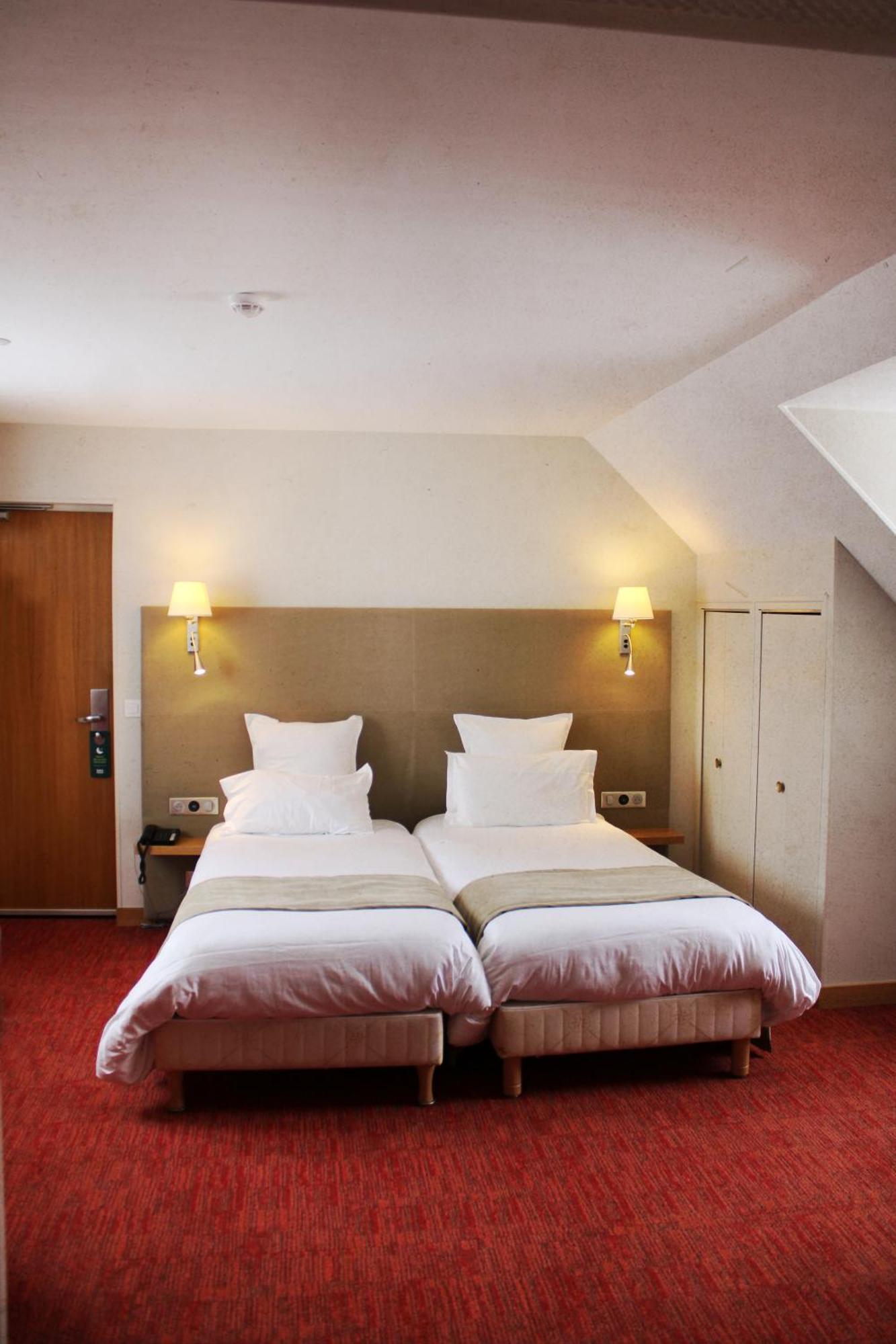 Auberge Du Lac, Sure Hotel Collection By Best Western เมส์นิล-แซ็งต์-แปร์ ภายนอก รูปภาพ