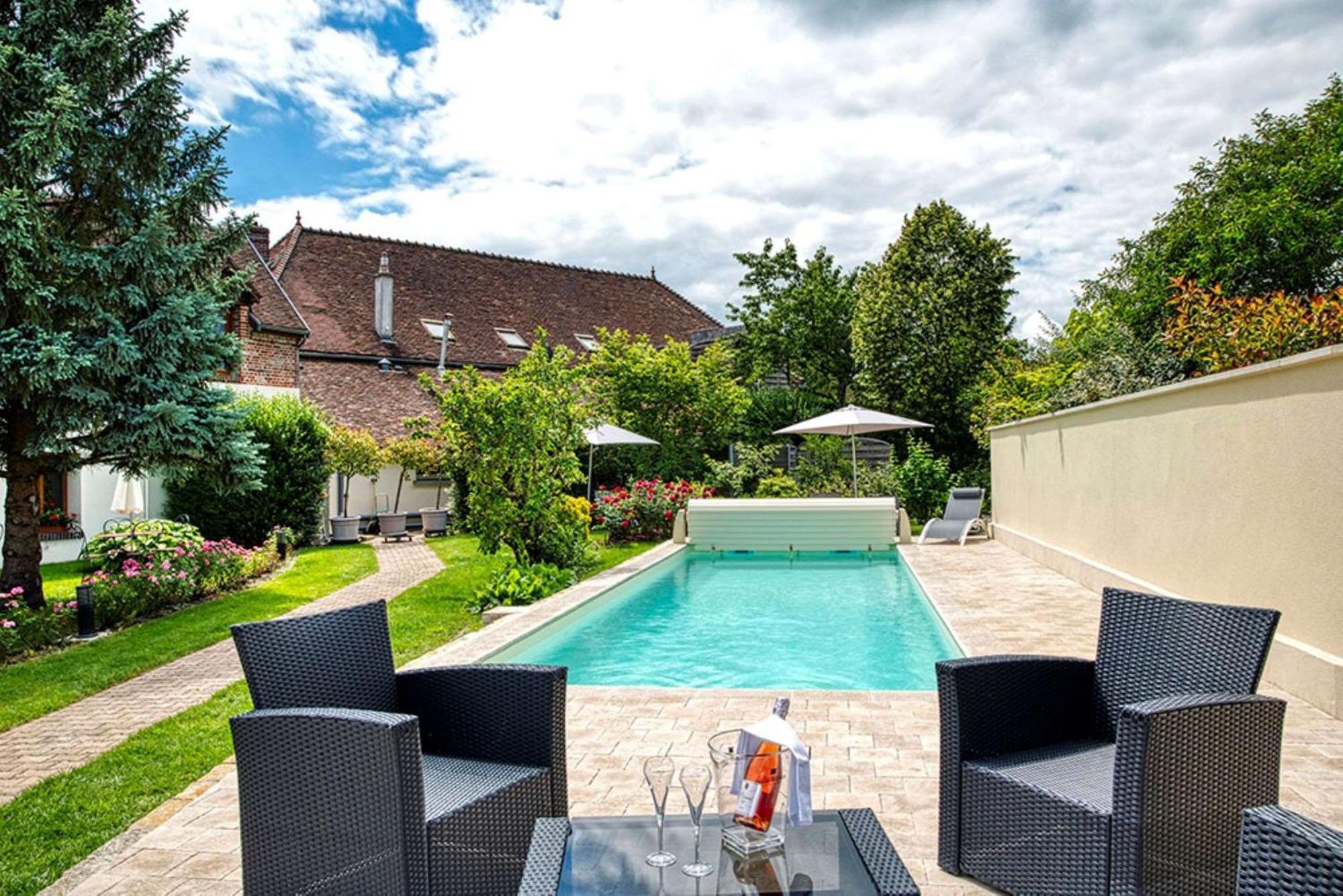 Auberge Du Lac, Sure Hotel Collection By Best Western เมส์นิล-แซ็งต์-แปร์ ภายนอก รูปภาพ