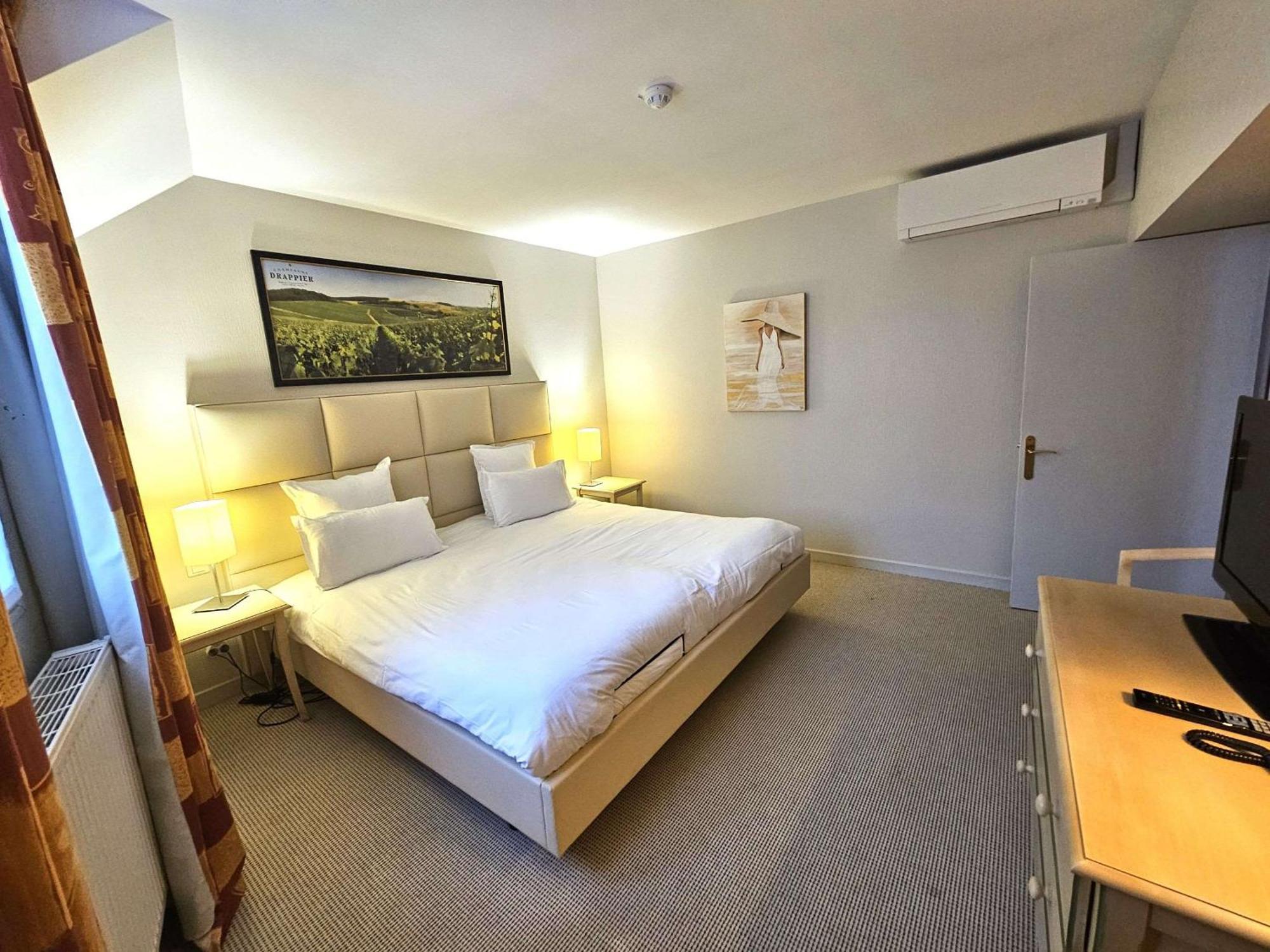 Auberge Du Lac, Sure Hotel Collection By Best Western เมส์นิล-แซ็งต์-แปร์ ภายนอก รูปภาพ